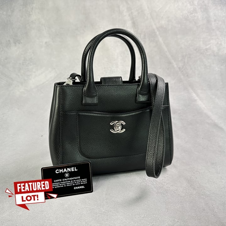 Chanel Neo Executive Leather Tote Bag With Authenticity Card - 22x17x8.5cm (Approx) (VAT ONLY PAYABLE ON BUYERS PREMIUM)