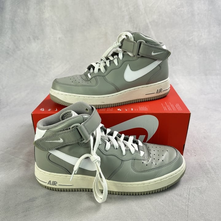 Nike Air Force 1 - Size 8 (VAT ONLY PAYABLE ON BUYERS PREMIUM)