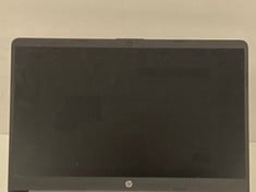 LAPTOP HP 15S-FQ2038NS 256 GB (ORIGINAL RRP -€429.00) IN SILVER. (WITH CHARGER - NO BOX, TOTALLY DARK SCREEN, YOU CAN HARDLY SEE ANYTHING ON THE SCREEN, BRIGHTNESS DOES NOT WORK). I5-1135G7, 8 GB RAM