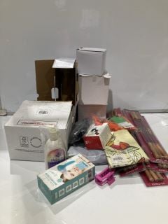 A BOX TO INCLUDE A 4 IN 1 FACIAL CLEANING SET