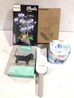 BOX OF ITEMS TO INCLUDE BERBL PET BADEMANTEL SIZE XS