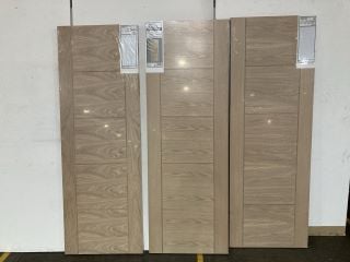 3 X 5 GROOVE OAK VENEER INTERTIOR FIRE DOOR (1981 X 686 X 44MM) APPROX RRP £414