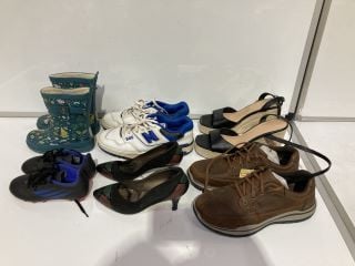 QTY OF ASSORTED SHOES TO INCLUDE NEW BALANCE SHOES UK 9