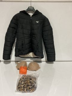 QTY OF ASSORTED ITEMS TO INCLUDE HOLLISTER PUFFER JACKET UK L