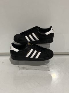 ADIDAS ORIGINALS SUPERSTAR TRAINERS UK 10 RRP £90