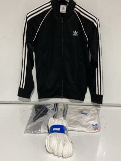 QTY OF ASSORTED ADIDAS ITEMS TO INCLUDE ADIDAS SUPERSTAR TRACK TOP UK S TOTAL RRP £110