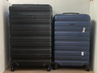 MEDIUM 4 WHEELED HARD SHELL SUITCASE IN BLUE TO INCLUDE LARGE 4 WHEELED HARD SHELL SUITCASE IN BLACK: LOCATION - H16