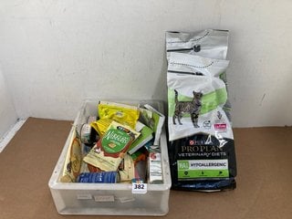 QTY OF ASSORTED PET FOOD ITEMS TO INCLUDE 2 X PACKS OF PURINA PRO PLAN HYPOALLERGENIC CAT BISCUITS - BBE 1/26: LOCATION - I7