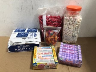 QTY OF ASSORTED SWEETS TO INCLUDE BOX OF SWIZZLES LIMITED EDITION LOVE HEARTS - BBE 30/11/25: LOCATION - I10