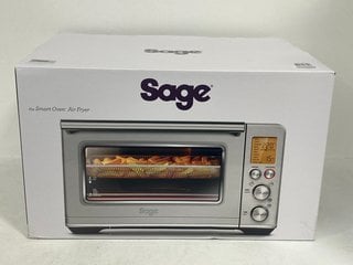 SAGE SMART OVEN AIR FRYER WITH 1 INNER CARTON - RRP £329: LOCATION - FRONT BOOTH