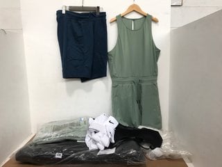 QTY OF ASSORTED WOMENS CLOTHING IN VARIOUS SIZES TO INCLUDE SWEATY BETTY EXPLORER RAMPER IN SAVANNAH GREEN - UK SIZE: MEDIUM: LOCATION - I12