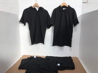 QTY OF UCC SHORT SLEEVE BLACK T-SHIRTS - UK SIZE: XS: LOCATION - I12