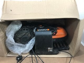 WORX LANDROID PLUS LAWNMOWER WITH CHARGER STATION - MODEL NO. WA0511 - RRP: � 450.00: LOCATION - I13