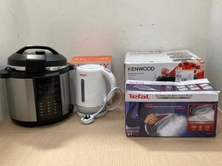 4 X ASSORTED APPLIANCES TO INCLUDE KENWOOD DUSK COLLECTION TOASTER: LOCATION - E1