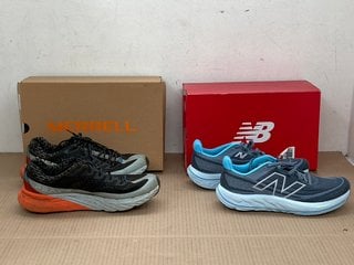 NEW BALANCE VONGO TRAINERS IN GREY/BLUE - UK 8 TO ALSO INCLUDE MERRELL AGILITY PEAK 5 TRAINERS IN ORANGE/GREY - UK 10: LOCATION - E3