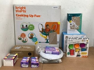 11 X BABY ITEMS TO INCLUDE BRIGHT STARS COOKING UP FUN ACTIVITY JUMPER: LOCATION - H1