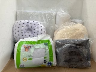 QTY OF ASSORTED HOUSEHOLD ITEMS TO INCLUDE SILENTNIGHT ANTI ALLERGY KINGSIZE MATTRESS TOPPER: LOCATION - E5