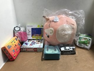 QTY OF ASSORTED CHILDRENS ITEMS TO INCLUDE SQUISHMALLOWS HOWLAND PLUSH TOY: LOCATION - J4