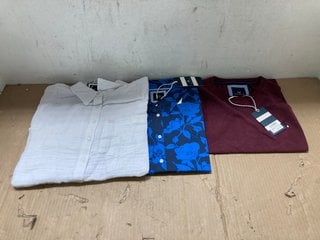 3 X ASSORTED CREW CLOTHING COMPANY CLOTHING ITEMS TO INCLUDE HARLIE SHIRT IN WHITE - UK 14: LOCATION - J9