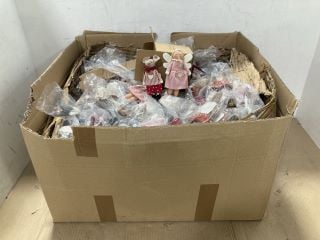 BOX OF ASSORTED SATCHVILLE GIFT COMPANY CHRISTMAS DECORATIONS: LOCATION - J9