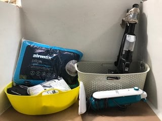 QTY OF ASSORTED HOUSEHOLD ITEMS TO INCLUDE RUSSELL HOBBS STEAM MOP: LOCATION - J10