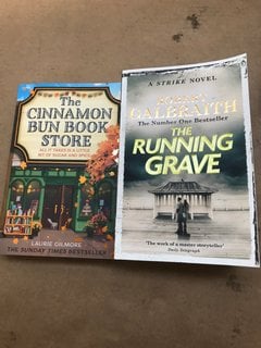 QTY OF ASSORTED BOOKS TO INCLUDE THE RUNNING GRAVE BY ROBERT GALBRAITH: LOCATION - J15