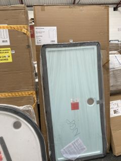 (COLLECTION ONLY) CLEAR GLASS SILVER FRAMED 900 X 1950 X 8MM WET ROOM PANEL WITH A PEARLSTONE 1500 X 700MM SHOWER TRAY RRP £1105: LOCATION - B8 ISLAND