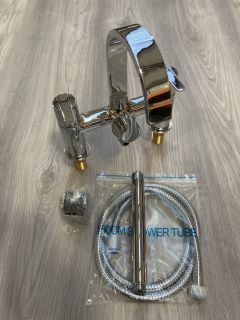 DECK MOUNTED BSM IN CHROME WITH PENCIL STYLE SHOWER HANDSET AND HOSE WITH SWIVEL SPOUT RRP £375: LOCATION - R1