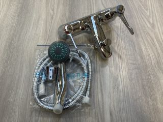 DECK MOUNTED LEVER ACTION BSM IN CHROME WITH SHOWER HANDSET, HOSE AND WALL MOUNTING BRACKET RRP £275: LOCATION - R1