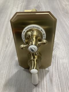 TRADITIONAL CONCEALED SHOWER VALVE IN BRUSHED BRASS RRP £455: LOCATION - R2