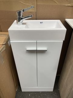 (COLLECTION ONLY) FLOOR STANDING 2 DOOR CLOSET SINK UNIT IN WHITE WITH A 410 X 225MM STH POLYMARBLE BASIN COMPLETE WITH A MONO BASIN MIXER TAP AND CHROME SPRUNG WASTE RRP £645: LOCATION - A7