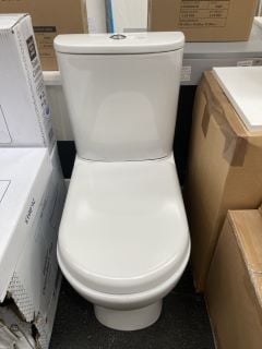 (COLLECTION ONLY) D SHAPED CLOSED COUPLED TOILET COMPLETE WITH ALL CISTERN FITTINGS, DUAL TOP FLUSH BUTTON AND SOFT CLOSED SEAT RRP £325: LOCATION - A7