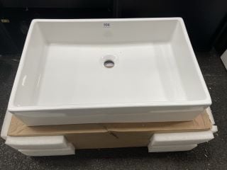 610 X 400MM RECTANGULAR CERAMIC VESSEL BASIN RRP £260: LOCATION - A5