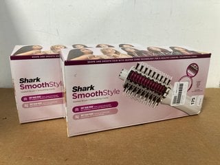 2 X SHARK SMOOTH STYLE HEATED BRUSH & SMOOTHING COMBS - MODEL: HT212UK - COMBINED RRP:£158: LOCATION - WA7