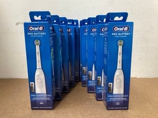 10 X ORAL B PRO BATTERY ELECTRIC TOOTHBRUSHES - RRP £250.00: LOCATION - A15