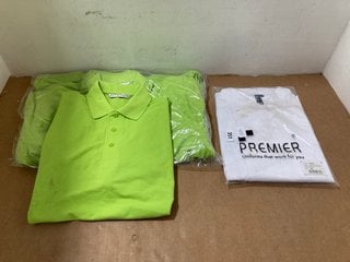 PREMIER MENS SHORT SLEEVED CHEF'S JACKET IN WHITE - SIZE UK 3XL TO ALSO INCLUDE QTY OF KUSTOM KIT SHORT SLEEVED POLO T-SHIRTS IN LIME GREEN - SIZE UK L: LOCATION - A10