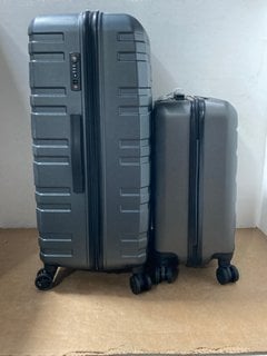 ANTLER PRISM EXECUTIVE 4 WHEELED LARGE SUITCASE IN CHARCOAL TO ALSO INCLUDE AEROLITE 22 INCH 4 WHEELED CABIN CASE IN CHARCOAL: LOCATION - A10