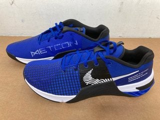 NIKE MENS METCON 8 TRAINERS IN OLD ROYAL/WHITE-BLACK - SIZE UK 11 - RRP £139: LOCATION - A9