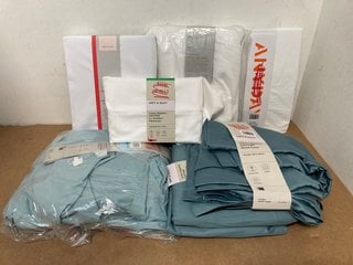 7 X ASSORTED JOHN LEWIS & PARTNERS BEDDING ITEMS TO INCLUDE CRISP & FRESH EGYPTIAN COTTON SUPER KINGSIZE DEEP FITTED SHEET IN BLUE: LOCATION - A8