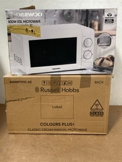 DAEWOO 20 LITRE 800W MICROWAVE OVEN IN WHITE TO ALSO INCLUDE RUSSELL HOBBS COLOURS PLUS MANUAL MICROWAVE OVEN IN CLASSIC CREAM: LOCATION - A5