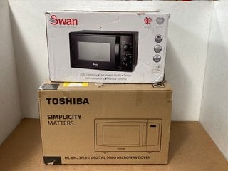 SWAN 700W MANUAL MICROWAVE OVEN IN BLACK TO ALSO INCLUDE TOSHIBA DIGITAL SOLO MICROWAVE OVEN IN BLACK - MODEL: ML-EM23P(BS): LOCATION - A5