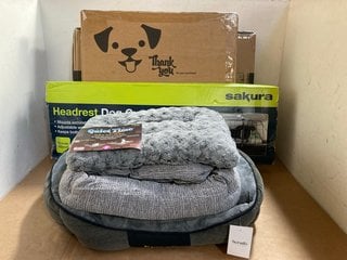 6 X ASSORTED PET ITEMS TO INCLUDE SAKURA UNIVERSAL FIT HEADREST DOG GUARD - WIDTH 106-145CM: LOCATION - A2