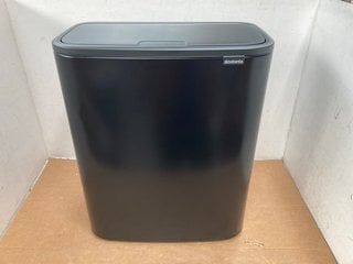 BRABANTIA 2 X 30 LITRE BO TOUCH BIN WITH 2 INNER BUCKETS IN MATT BLACK - RRP £150: LOCATION - B7