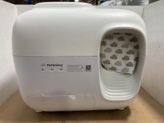 PETSNOWY SNOW+ SELF CLEANING CAT LITTER BOX IN WHITE- RRP £659.00: LOCATION - C16