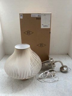 3 X ASSORTED LIGHTING ITEMS TO INCLUDE OXFORD DOUBLE TABLE LAMP: LOCATION - AR6