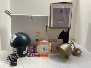 QTY OF ASSORTED JOHN LEWIS & PARTNERS ITEMS TO INCLUDE NORDLUX NORI 18 GLASS CEILING LIGHT: LOCATION - AR7