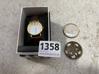 A LADIES WRISTWATCH, BOXED, AND A PENTAGRAM MEDALLION: LOCATION - AR19