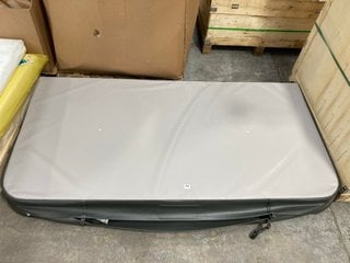 LUSO SPAS HOT TUB REPLACEMENT COVER - RRP £375: LOCATION - B8 (KERBSIDE PALLET DELIVERY)