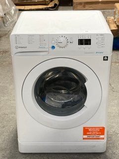 INDESIT FREESTANDING FRONT LOADING 8KG WASHING MACHINE IN WHITE - MODEL BWA81483X - RRP £500: LOCATION - B2