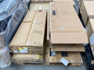 PALLET OF ASSORTED ITEMS TO INCLUDE VIDA DESIGNS DALBY 2 DOOR 1 DRAWER SHOE CABINET: LOCATION - A2 (KERBSIDE PALLET DELIVERY)